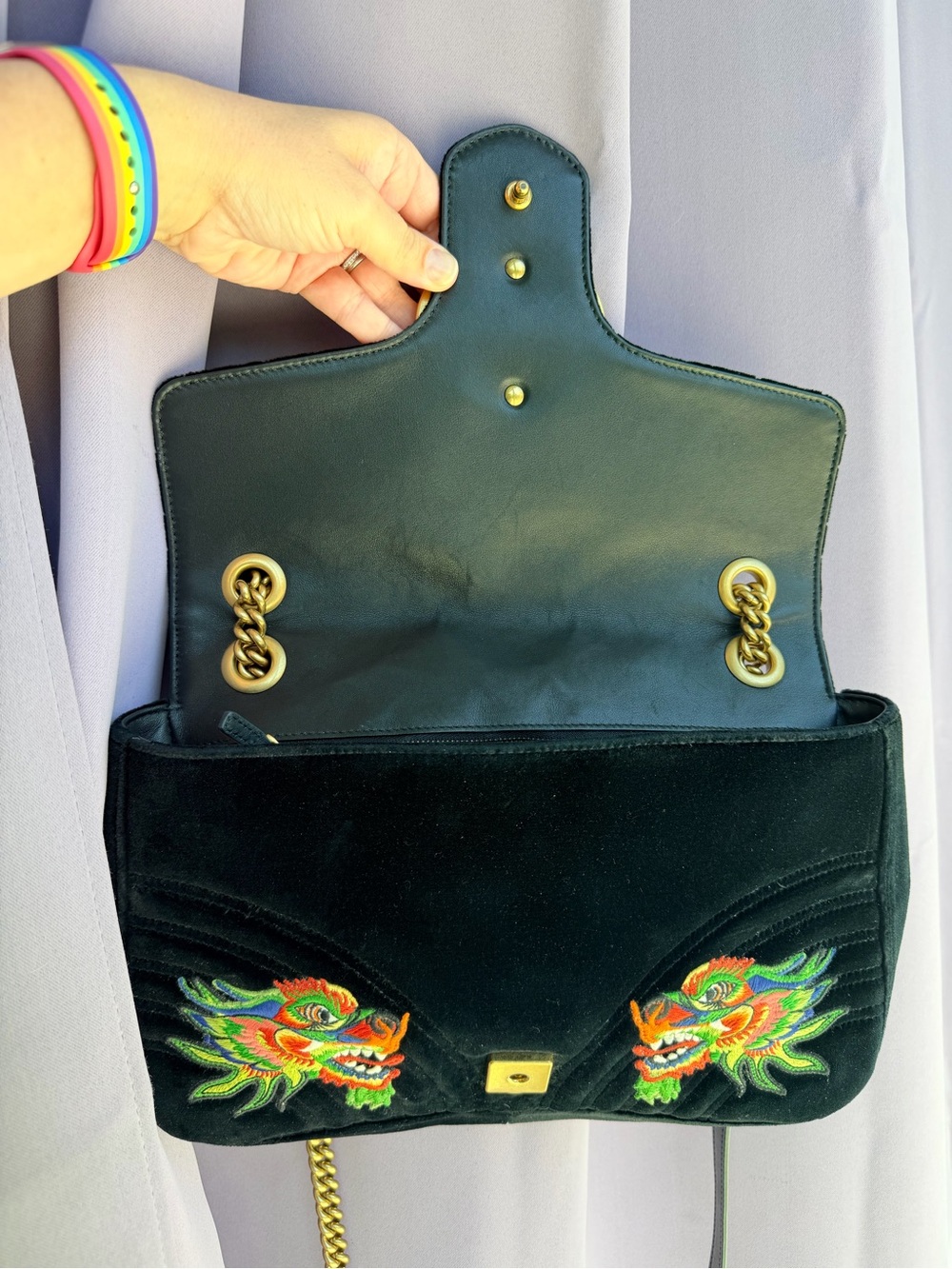 Gucci Marmont Black Velvet Dragon Embroidered Bag with Gold Hardware - Picture 10 of 16